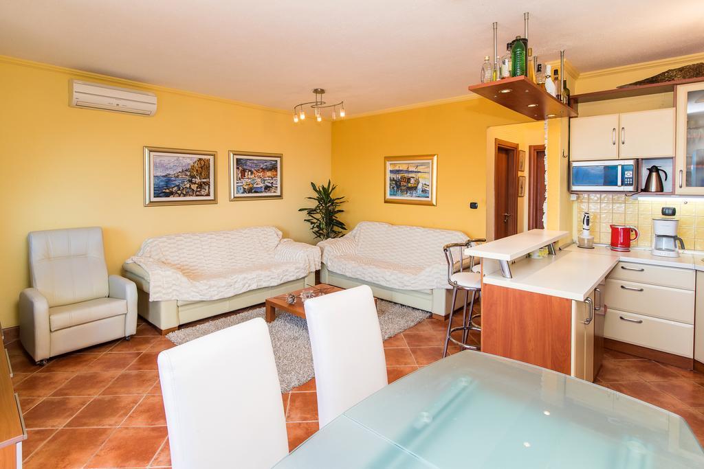 Apartment Stella Crikvenica Exterior foto